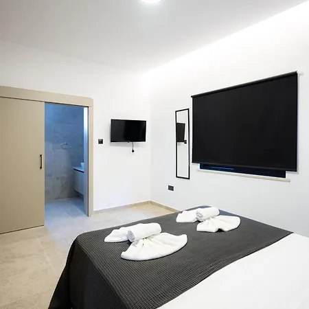 Mrp Villa, ヴィラ